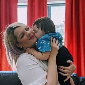 Meet your Posher, Annie-pierre